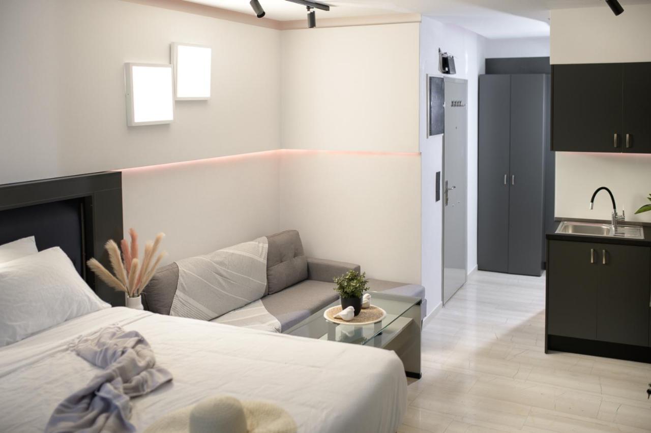 25 Dikaiosinis Ave. Appartement Iraklion Buitenkant foto
